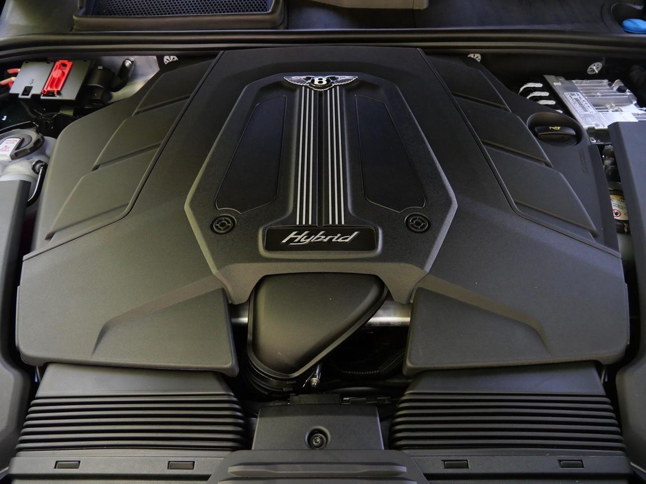 2026 Bentley Bentayga Hybrid Lawrence KS