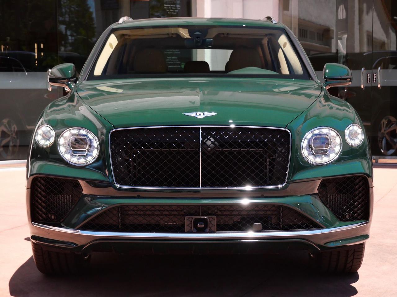 2026 Bentley Bentayga Hybrid Lawrence KS