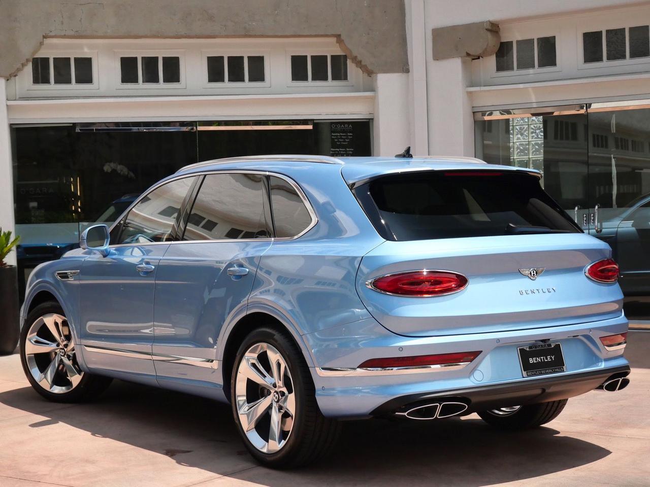 2026 Bentley Bentayga V8 Lawrence KS