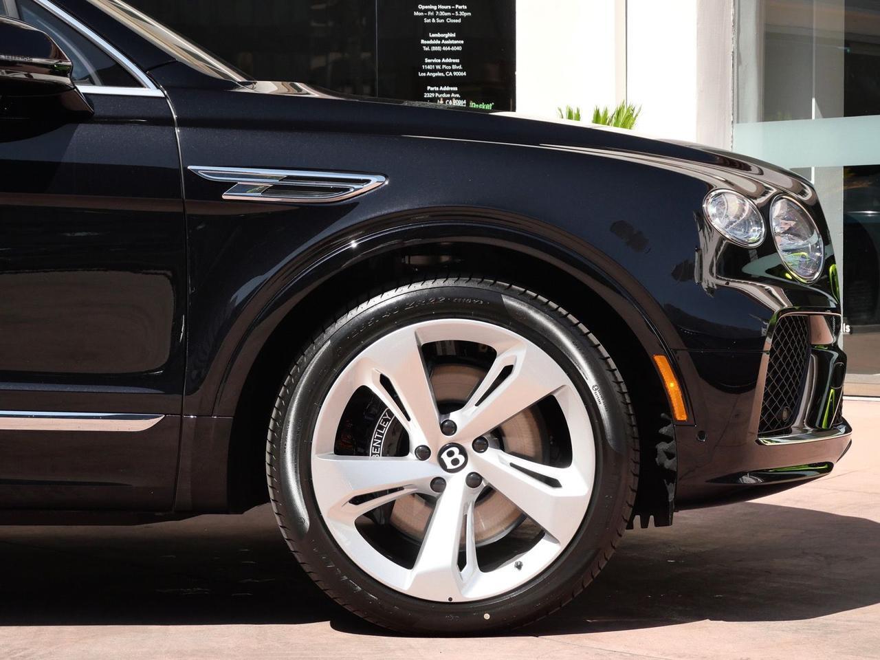2026 Bentley Bentayga V8 Lawrence KS