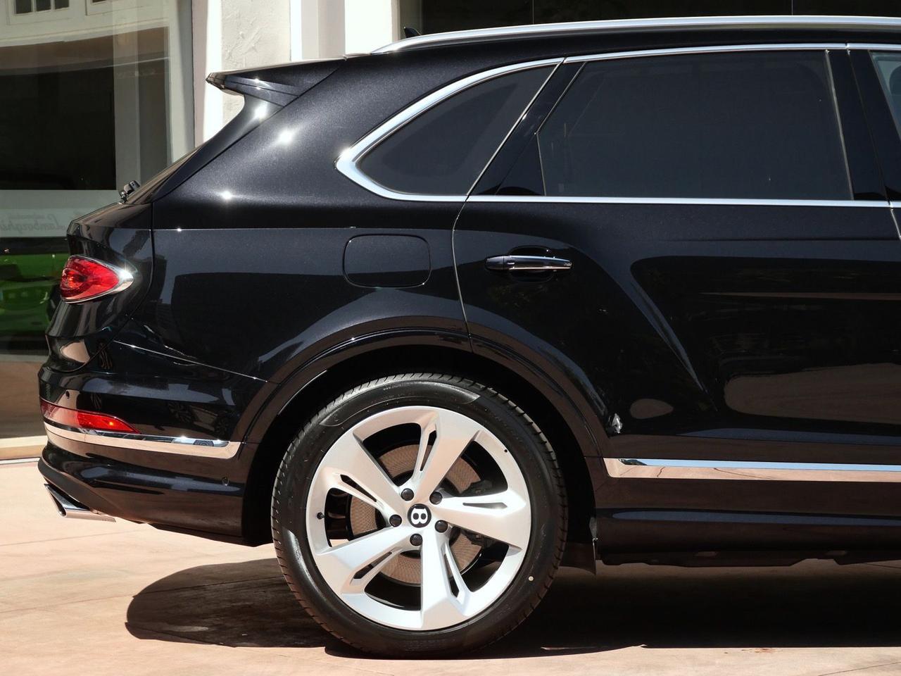 2026 Bentley Bentayga V8 Lawrence KS