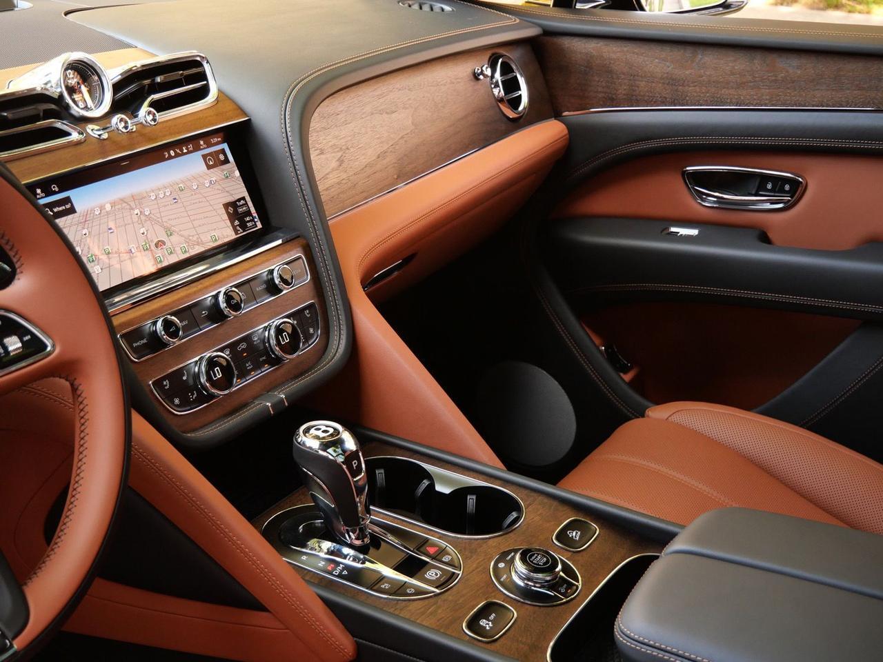 2026 Bentley Bentayga V8 Lawrence KS