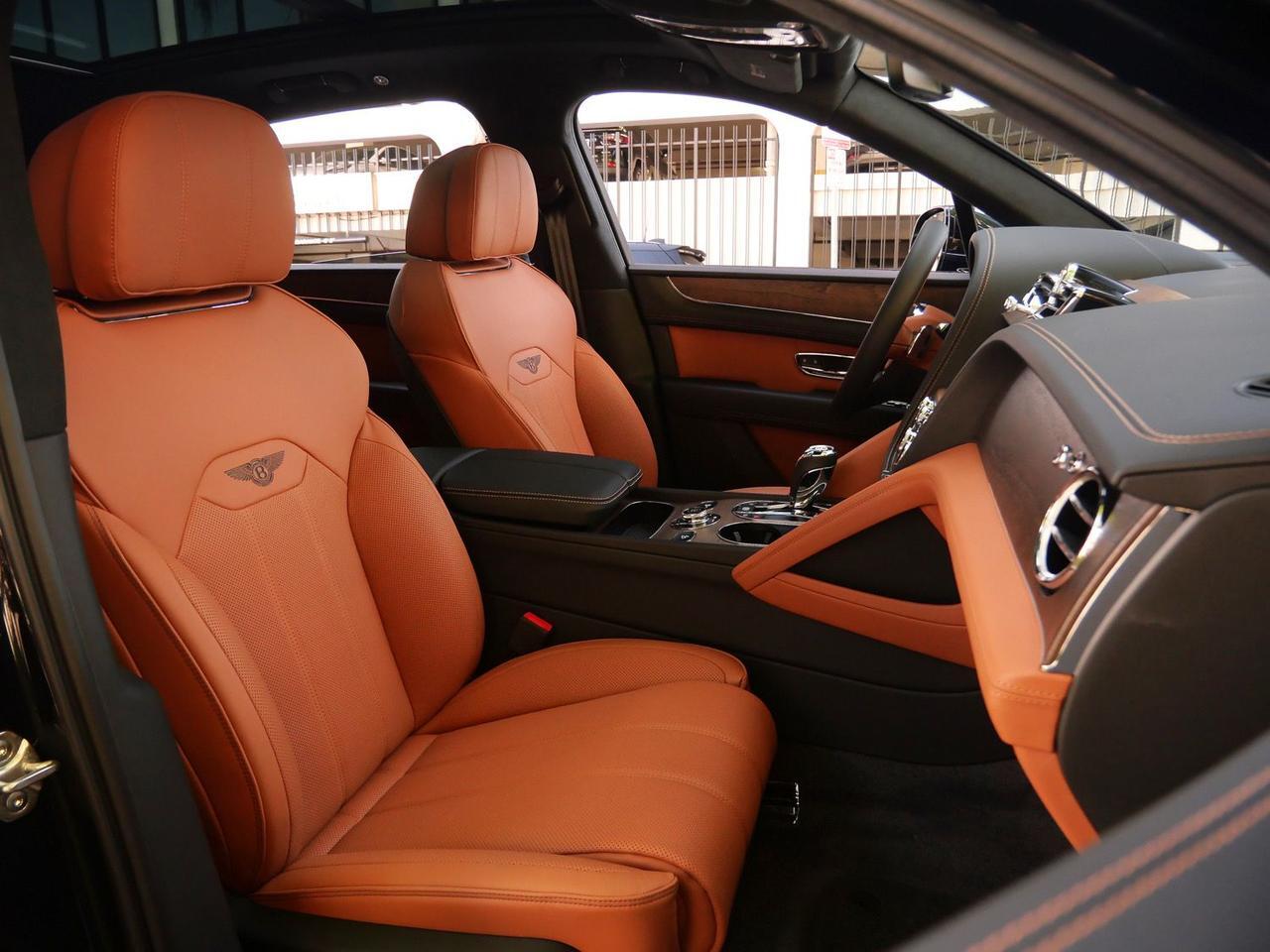 2026 Bentley Bentayga V8 Lawrence KS