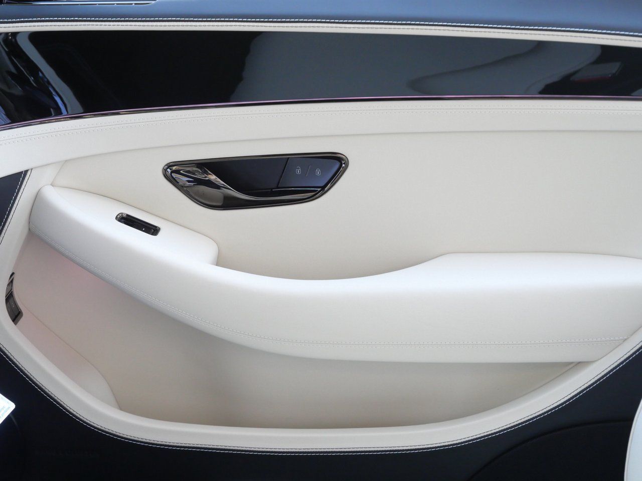 2026 Bentley Continental Lawrence KS