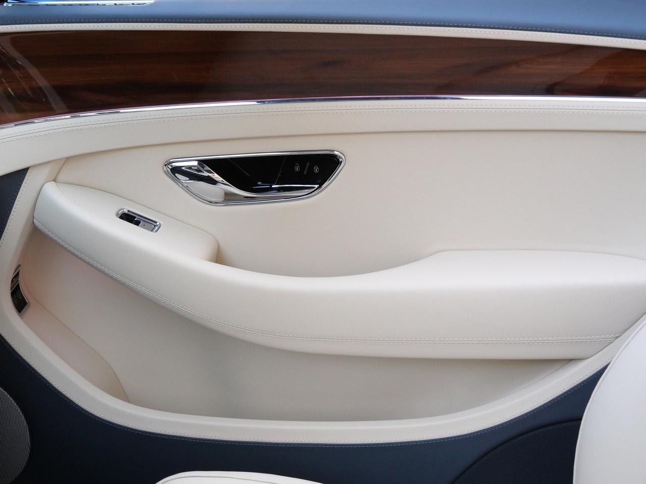 2026 Bentley Continental Lawrence KS