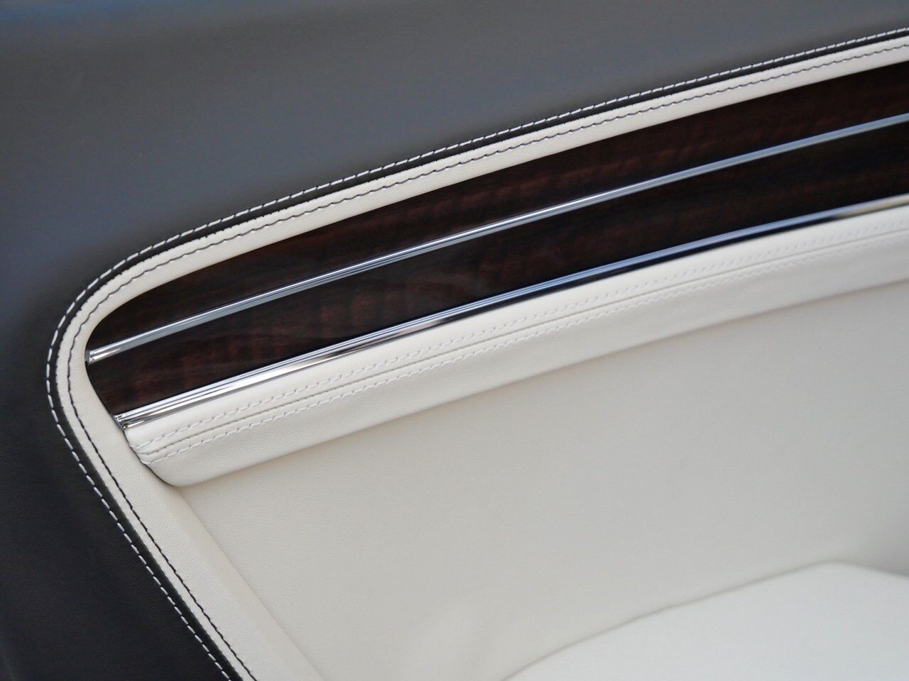 2026 Bentley Continental Lawrence KS