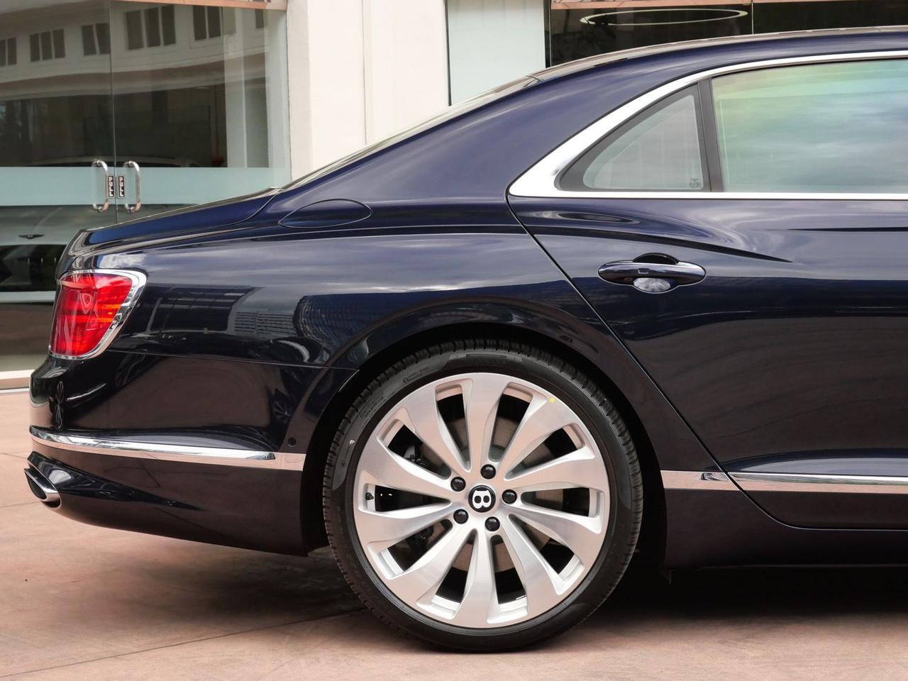 2026 Bentley Flying Spur Lawrence KS