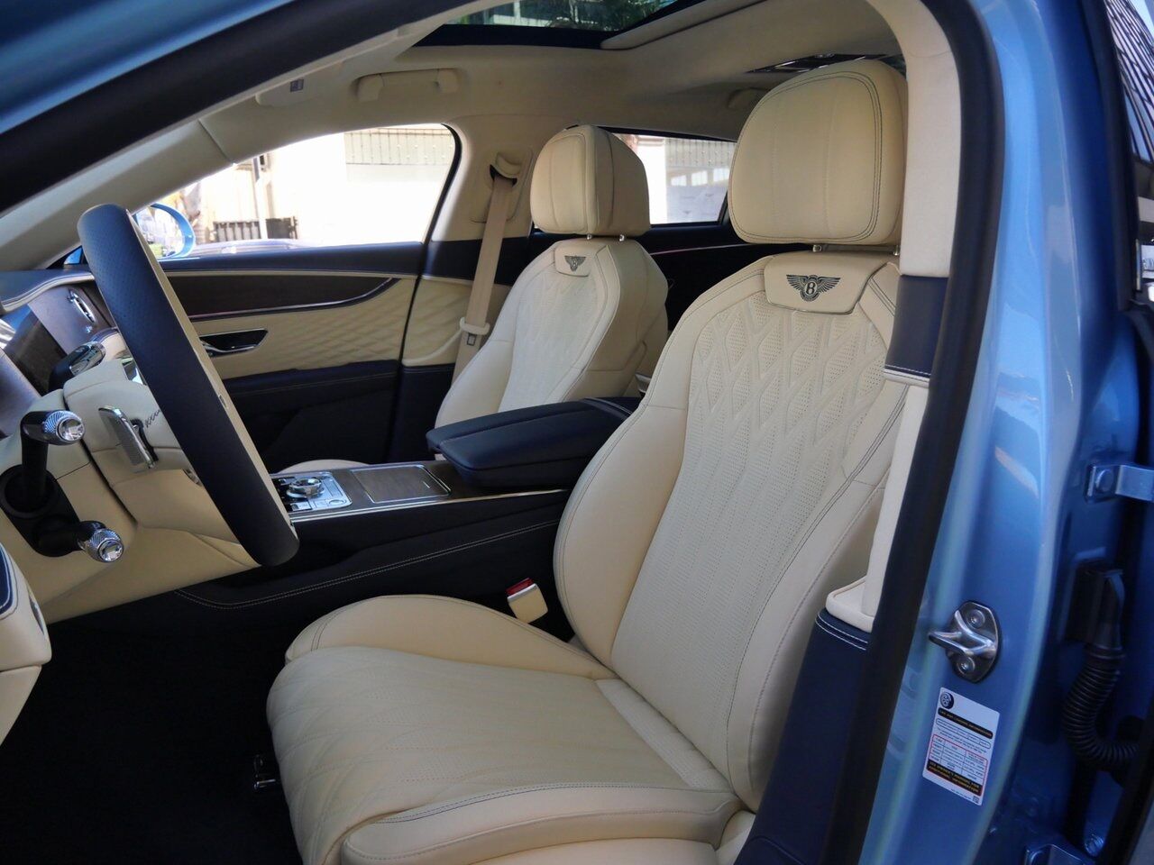 2026 Bentley Flying Spur Azure