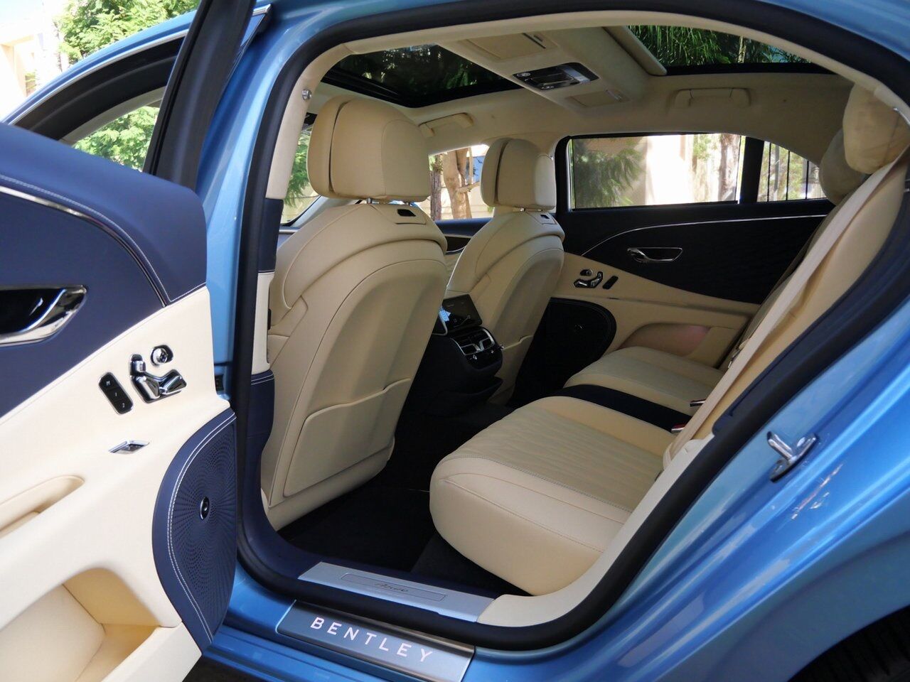 2026 Bentley Flying Spur Azure Lawrence KS