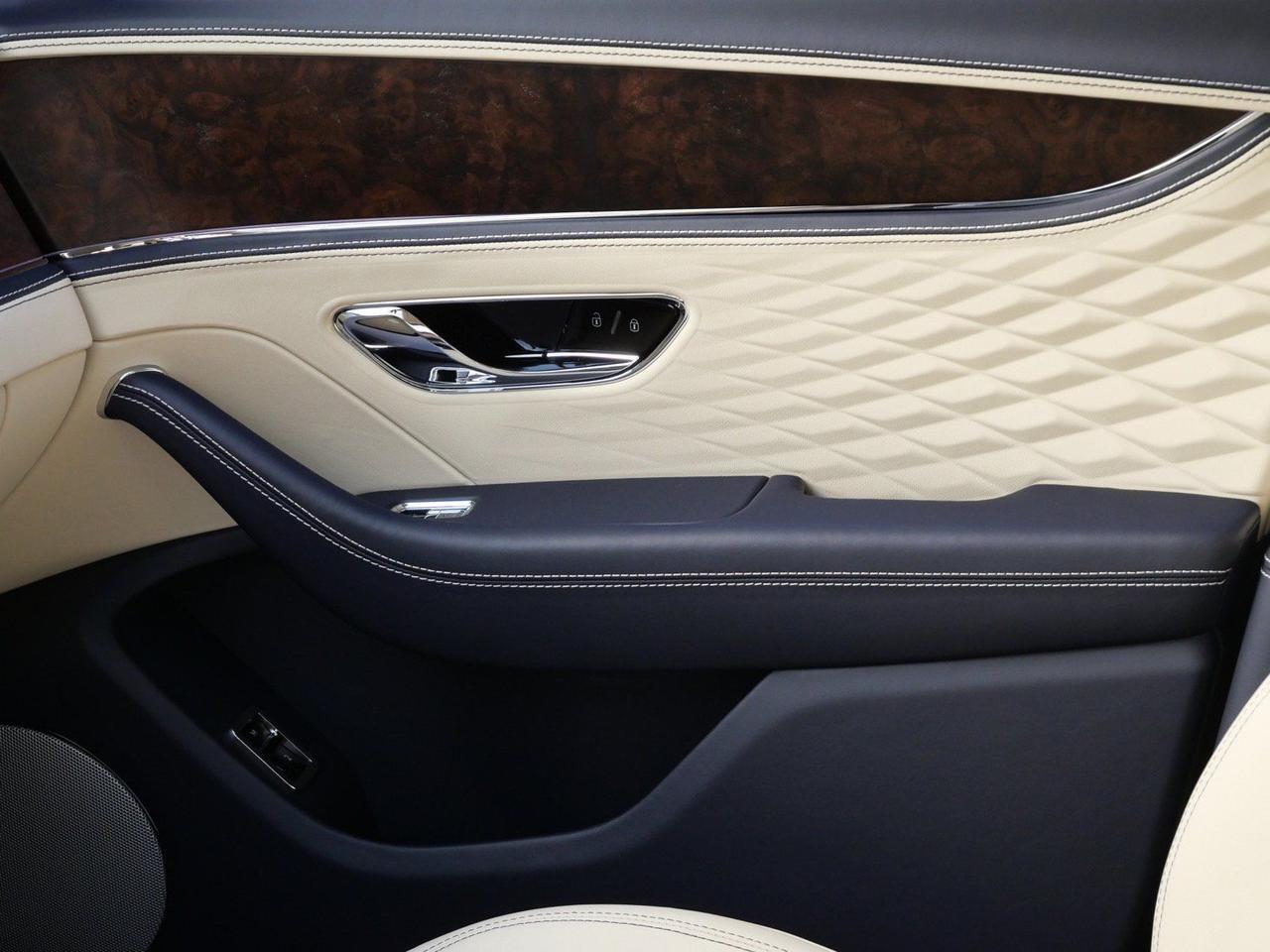 2026 Bentley Flying Spur Azure Lawrence KS