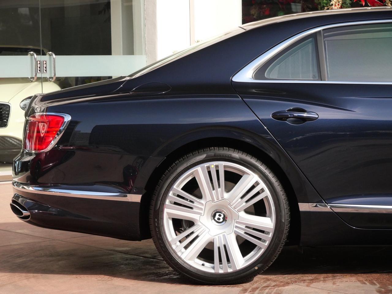 2026 Bentley Flying Spur Azure Lawrence KS