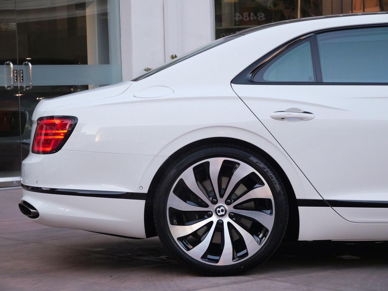 2026 Bentley Flying Spur V8 Lawrence KS