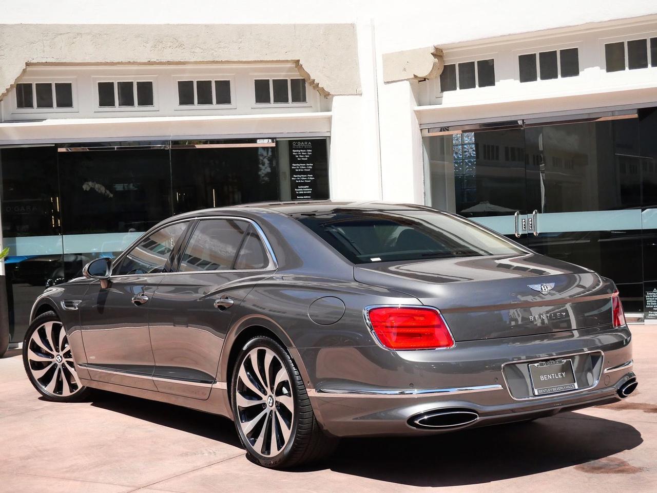 2026 Bentley Flying Spur V8 Lawrence KS