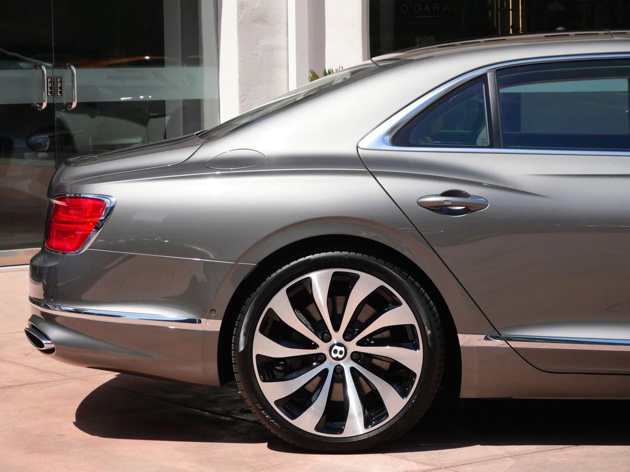 2026 Bentley Flying Spur V8 Lawrence KS