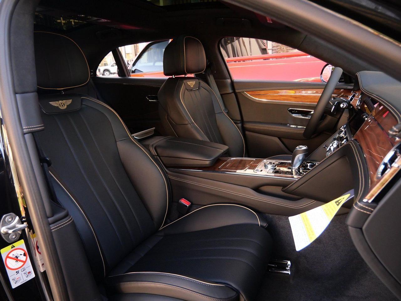 2026 Bentley Flying Spur V8 Lawrence KS