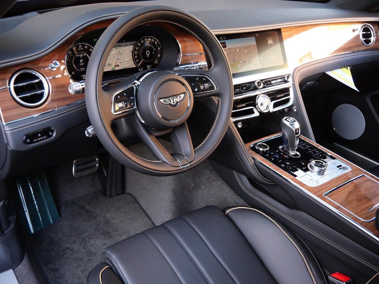 2026 Bentley Flying Spur V8 Lawrence KS