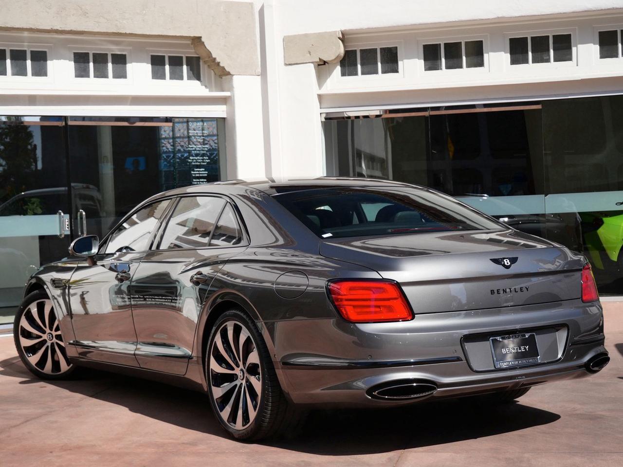 2026 Bentley Flying Spur V8 Lawrence KS