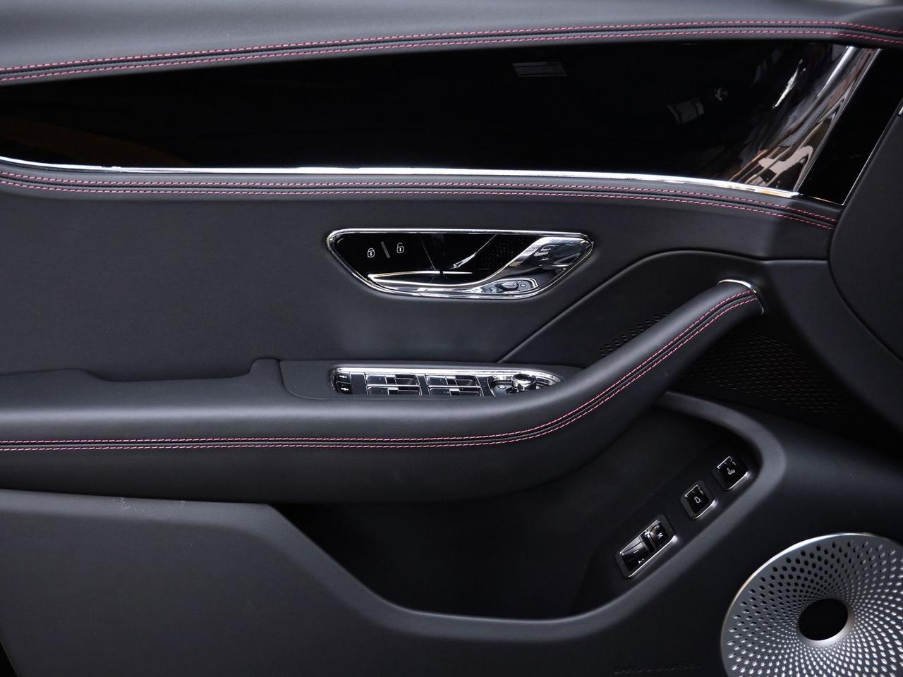 2026 Bentley Flying Spur V8 Lawrence KS