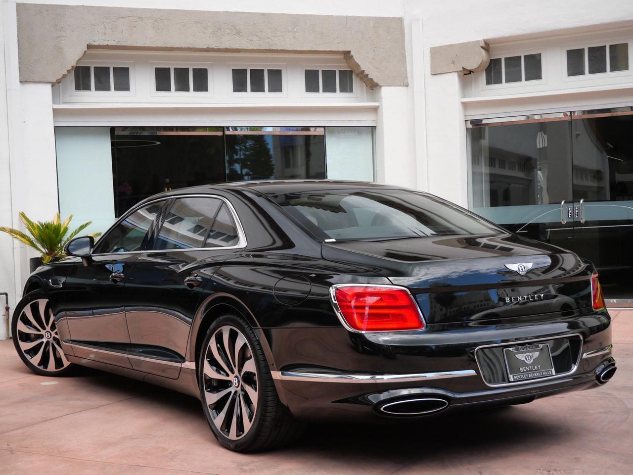 2026 Bentley Flying Spur V8