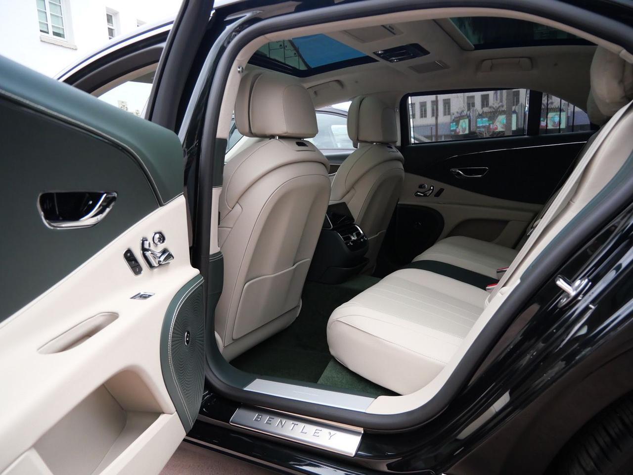 2026 Bentley Flying Spur V8 Lawrence KS