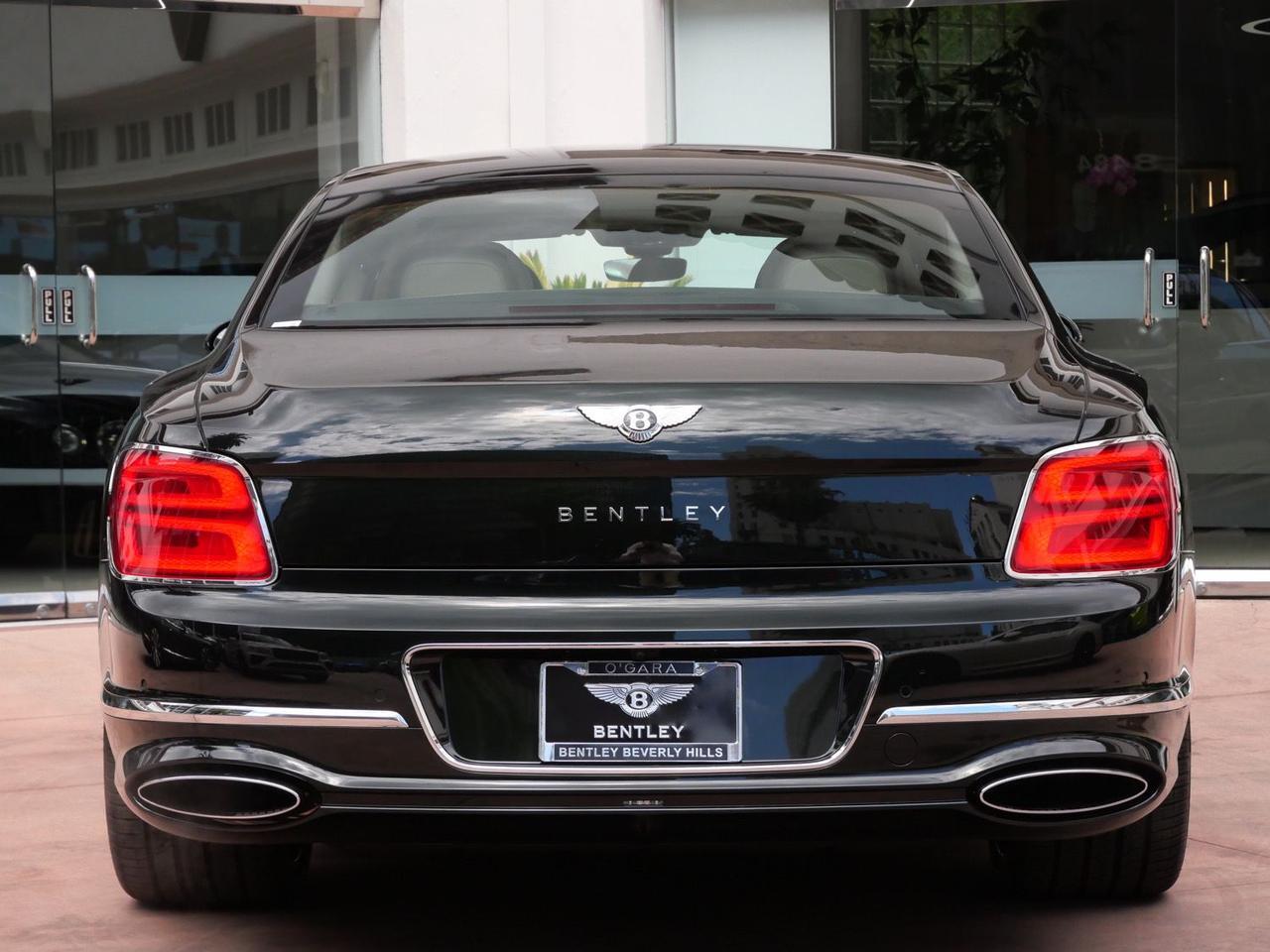 2026 Bentley Flying Spur V8 Lawrence KS