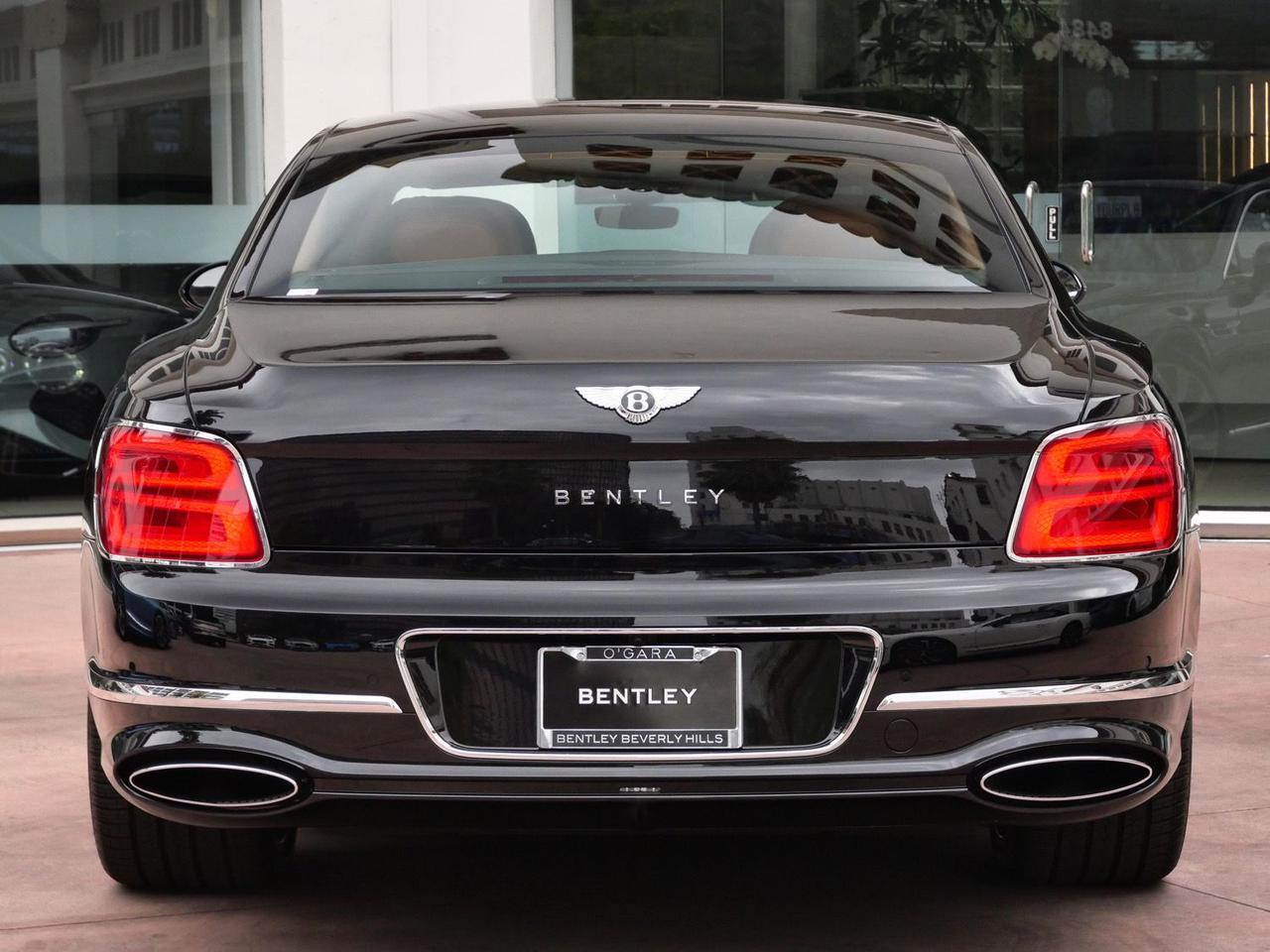 2026 Bentley Flying Spur V8 Lawrence KS