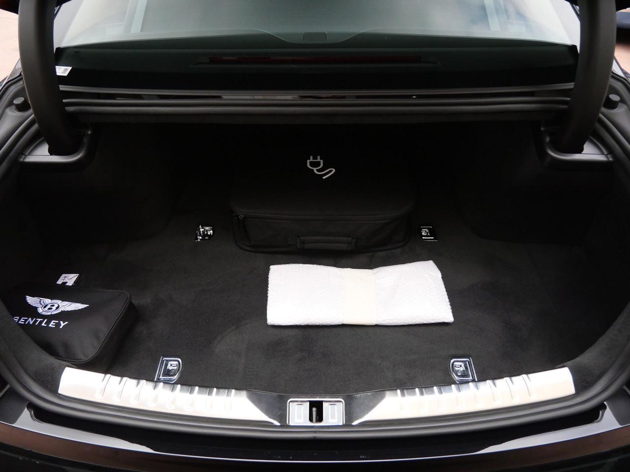 2026 Bentley Flying Spur V8 Lawrence KS