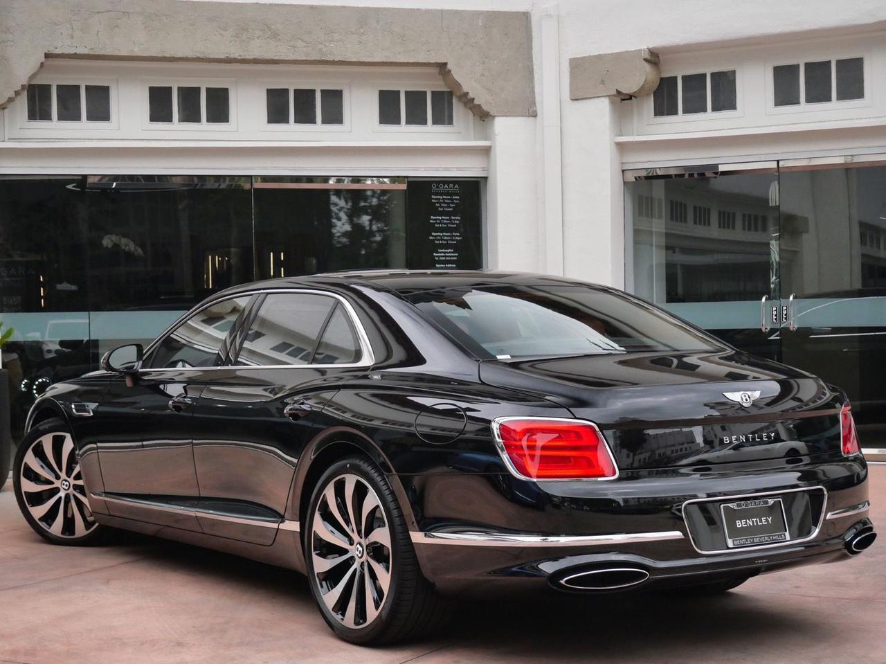 2026 Bentley Flying Spur V8 Lawrence KS
