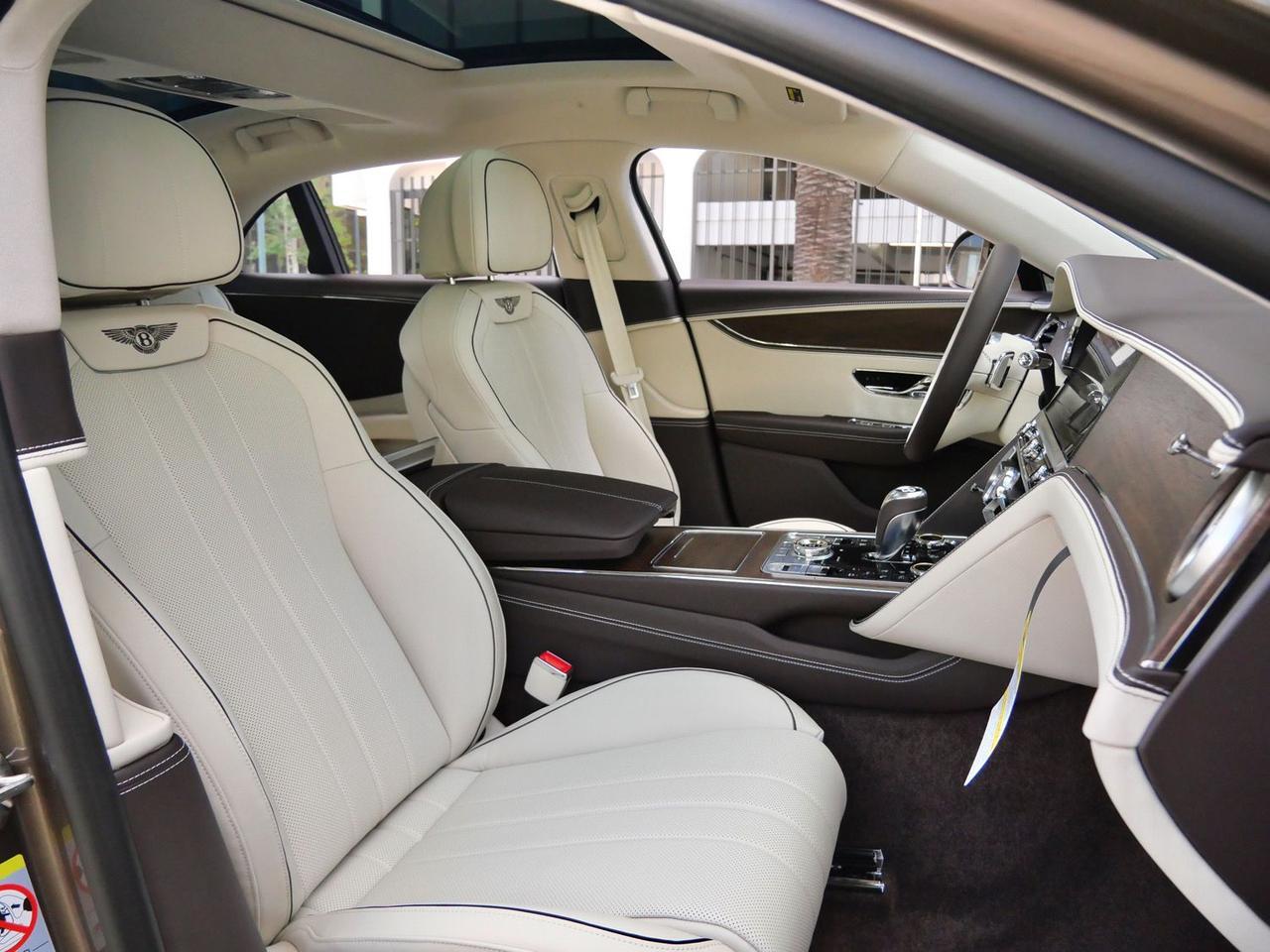 2026 Bentley Flying Spur V8 Lawrence KS