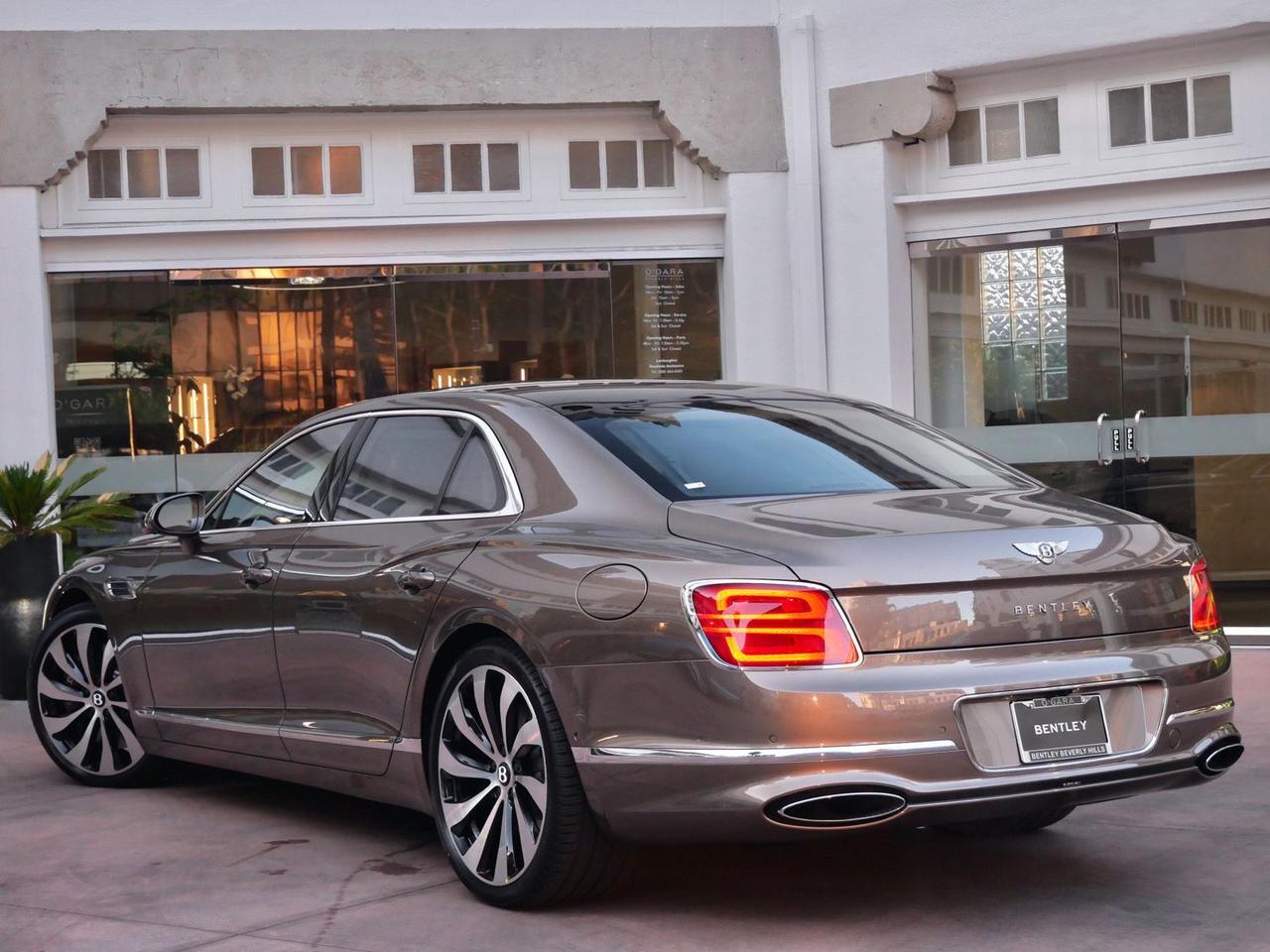 2026 Bentley Flying Spur V8 Lawrence KS