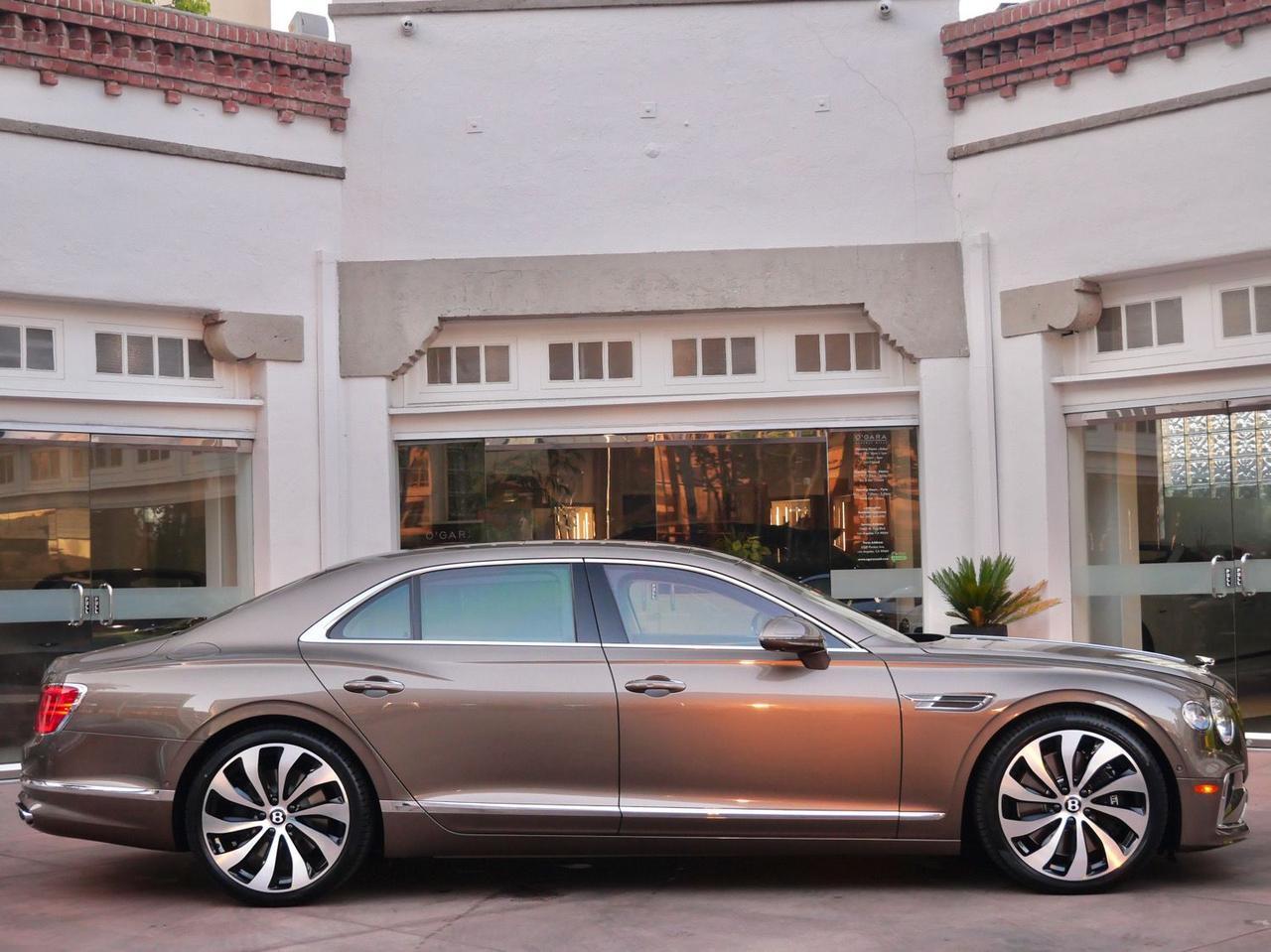 2026 Bentley Flying Spur V8 Lawrence KS