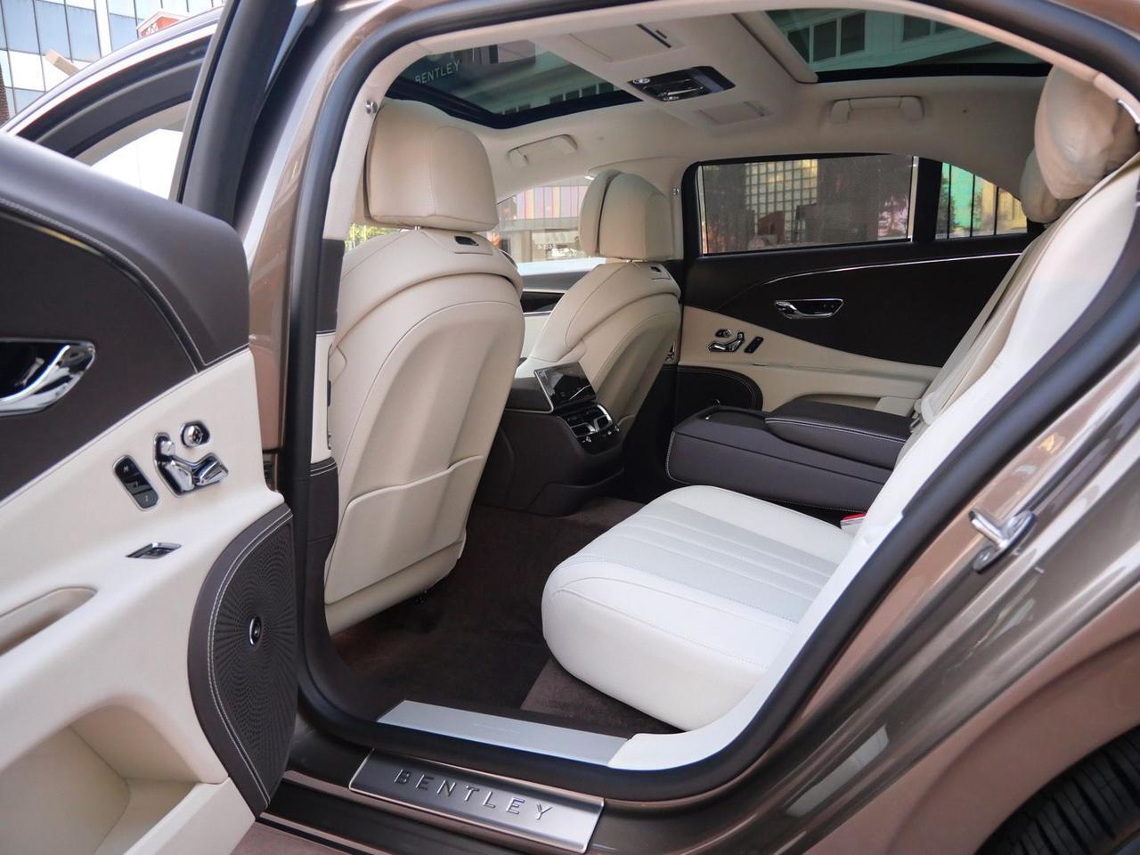 2026 Bentley Flying Spur V8 Lawrence KS