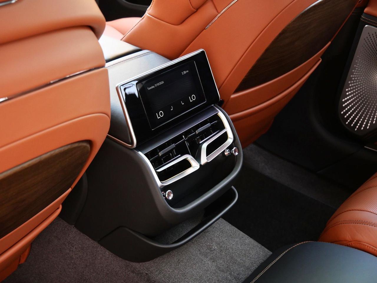 2026 Bentley Flying Spur V8 Lawrence KS
