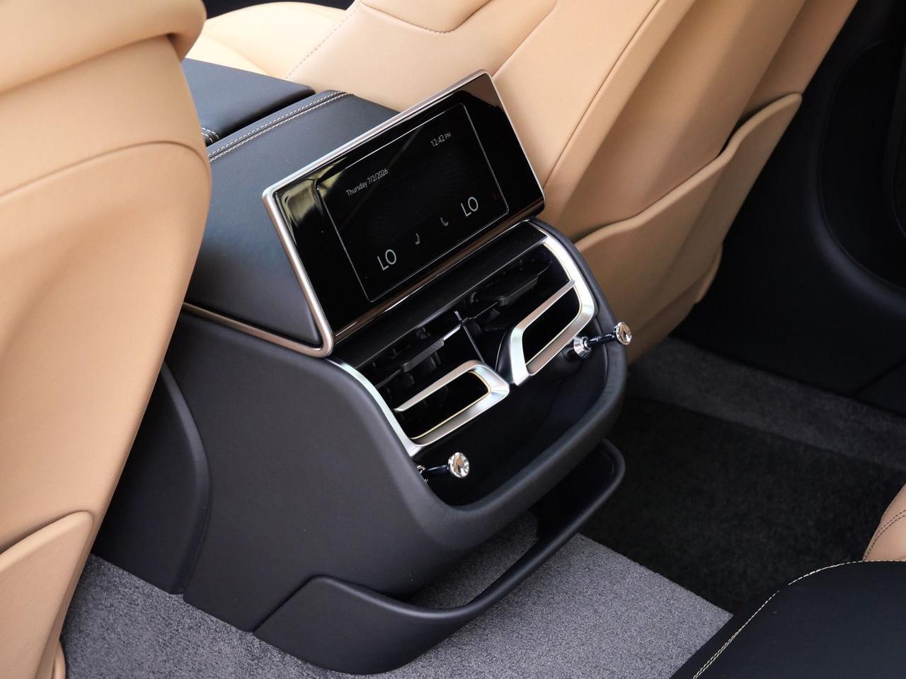 2026 Bentley Flying Spur V8 Lawrence KS