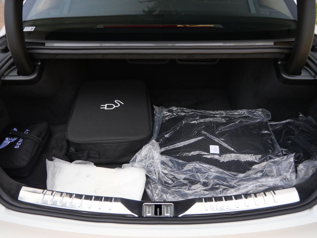 2026 Bentley Flying Spur V8 Lawrence KS