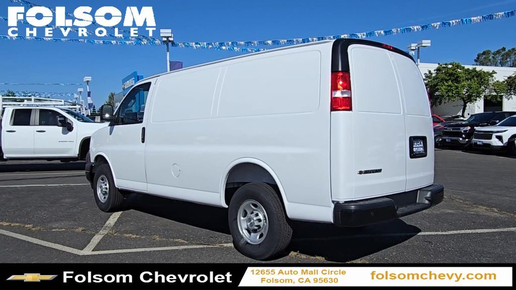 2026 Chevrolet Express 2500 Work Van 2026 Chevrolet Express 2500 Work Van