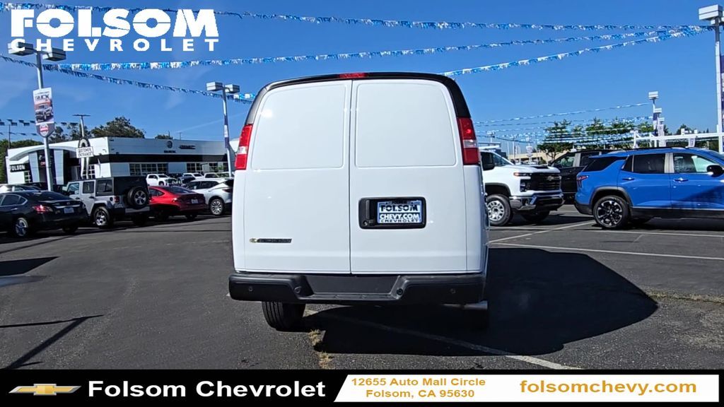 2026 Chevrolet Express 2500 Work Van 2026 Chevrolet Express 2500 Work Van