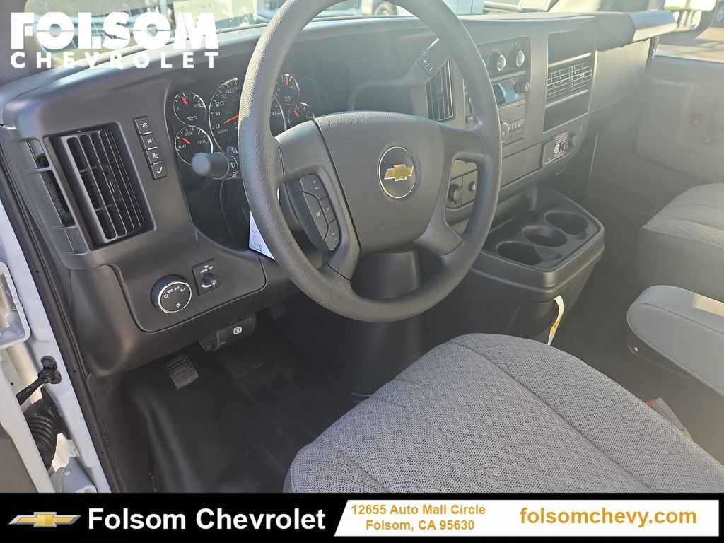 2026 Chevrolet Express 2500 Work Van 2026 Chevrolet Express 2500 Work Van