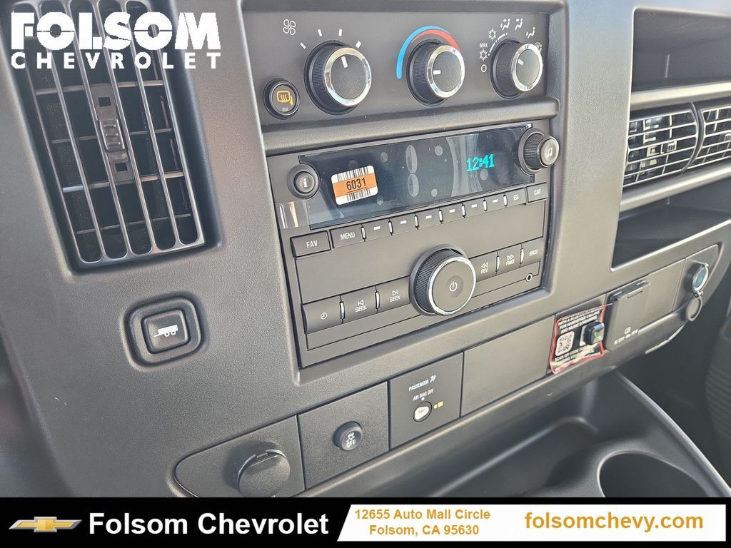 2026 Chevrolet Express 2500 Work Van 2026 Chevrolet Express 2500 Work Van