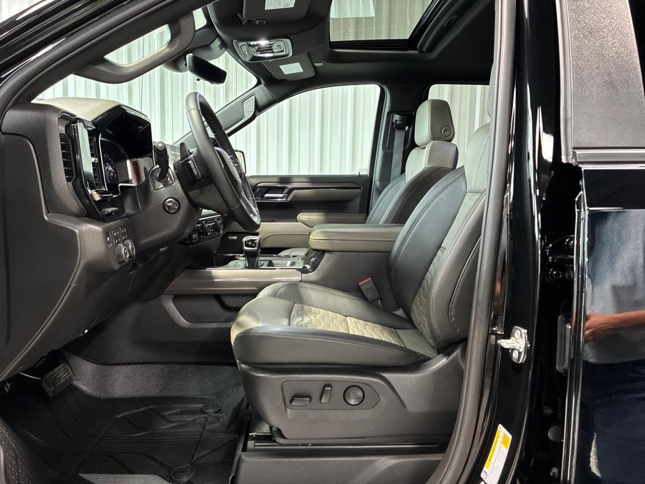 2026 Chevrolet Silverado 1500 ZR2, 6.2L, Active Exhaust, Sunroof Houston TX 2026 Chevrolet Silverado 1500 ZR2, 6.2L, Active Exhaust, Sunroof Houston TX
