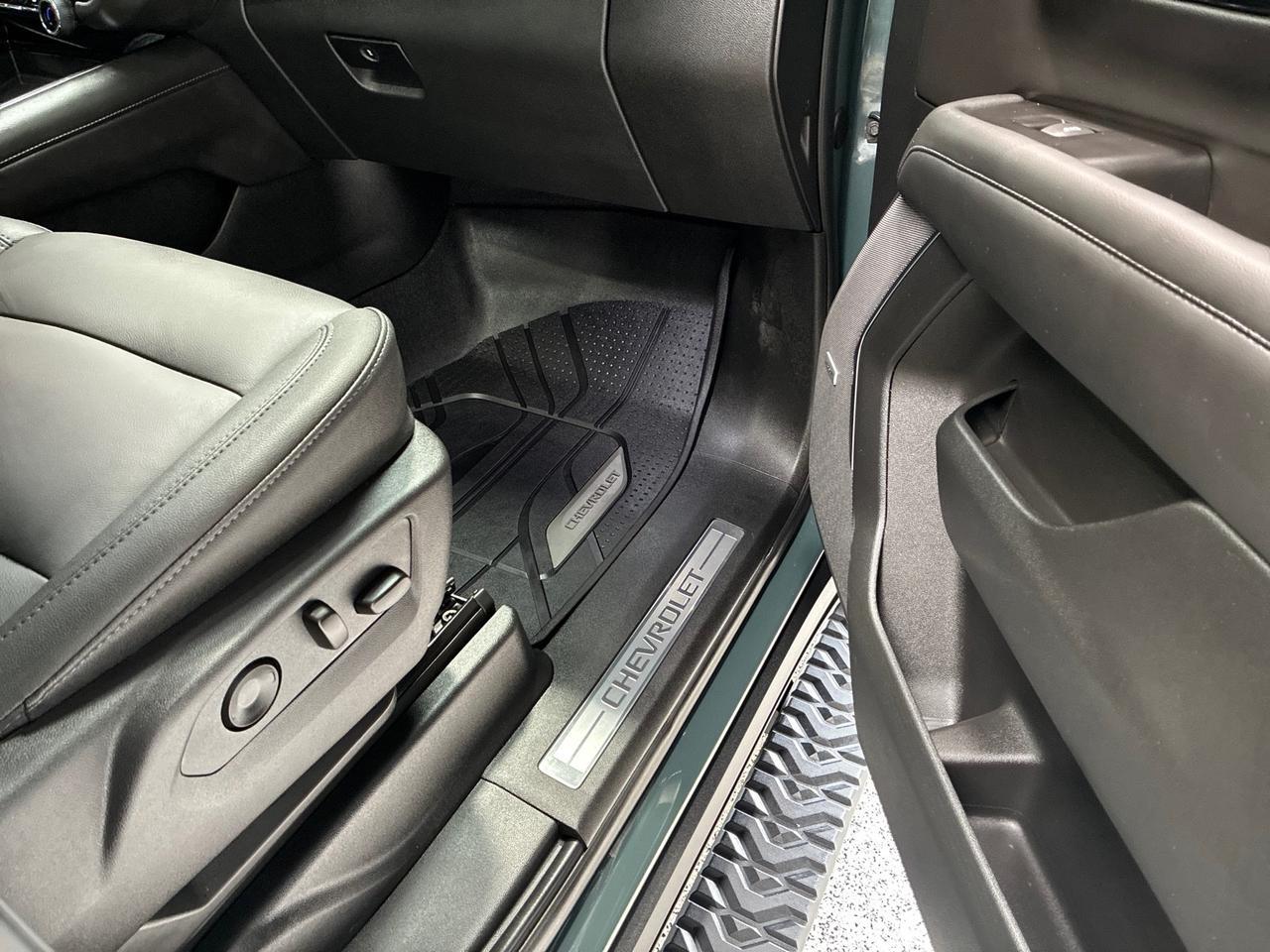 2026 Chevrolet Tahoe Z71, Comfort Pkg, Pano Roof, Buckets, All-Weather Floor Liners, Max Tow, Illuminated Liftgate Sill Houston TX 2026 Chevrolet Tahoe Z71, Comfort Pkg, Pano Roof, Buckets, All-Weather Floor Liners, Max Tow, Illuminated Liftgate Sill Houston TX