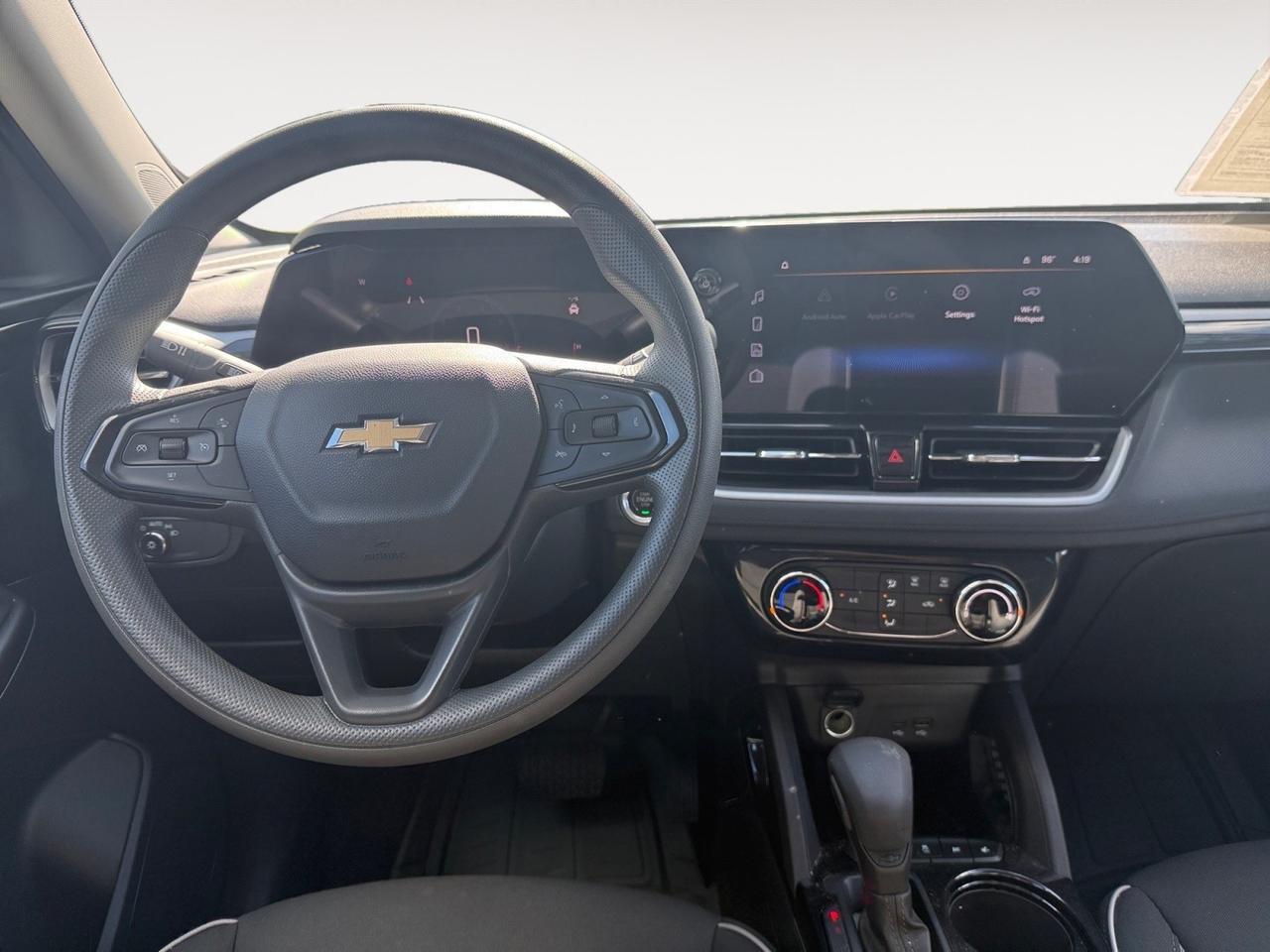 2026 Chevrolet Trailblazer LT, APPLE CARPLAY/ANDROID AUTO, POWER MIRRORS, BACKUP CAMERA, REMOTE START, ALL WEATHER FLOOR MATS, WIFI, NAVIGATION, CLEAN CARFAX, ONLY 1 OWNER, LOW MILES! Norfolk VA 2026 Chevrolet Trailblazer LT, APPLE CARPLAY/ANDROID AUTO, POWER MIRRORS, BACKUP CAMERA, REMOTE START, ALL WEATHER FLOOR MATS, WIFI, NAVIGATION, CLEAN CARFAX, ONLY 1 OWNER, LOW MILES! Norfolk VA