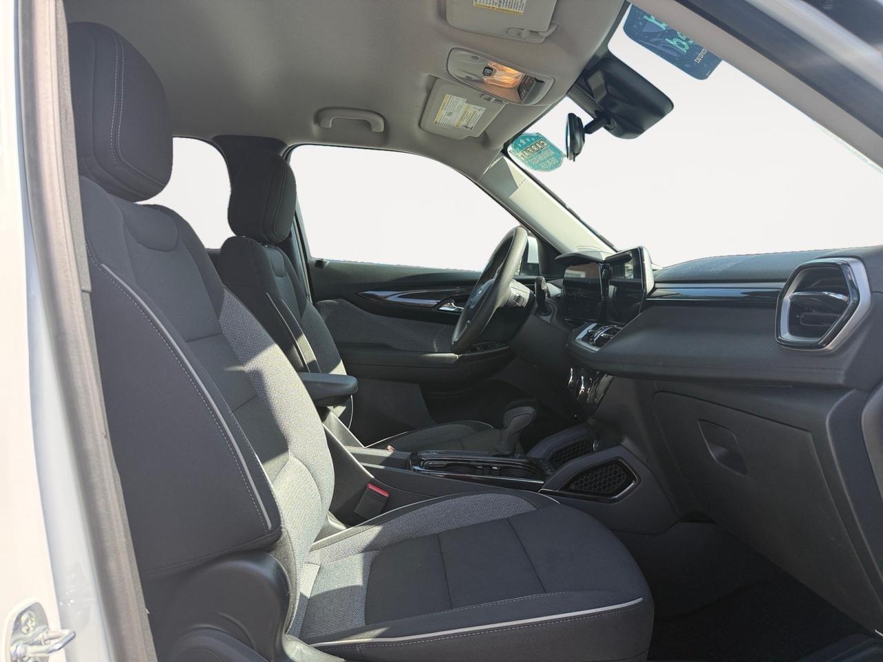 2026 Chevrolet Trailblazer LT, APPLE CARPLAY/ANDROID AUTO, POWER MIRRORS, BACKUP CAMERA, REMOTE START, ALL WEATHER FLOOR MATS, WIFI, NAVIGATION, CLEAN CARFAX, ONLY 1 OWNER, LOW MILES! Norfolk VA 2026 Chevrolet Trailblazer LT, APPLE CARPLAY/ANDROID AUTO, POWER MIRRORS, BACKUP CAMERA, REMOTE START, ALL WEATHER FLOOR MATS, WIFI, NAVIGATION, CLEAN CARFAX, ONLY 1 OWNER, LOW MILES! Norfolk VA