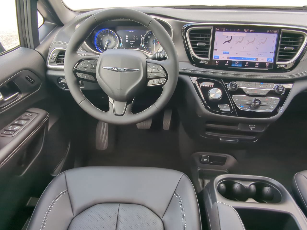 2026 Chrysler Pacifica Select Appleton WI