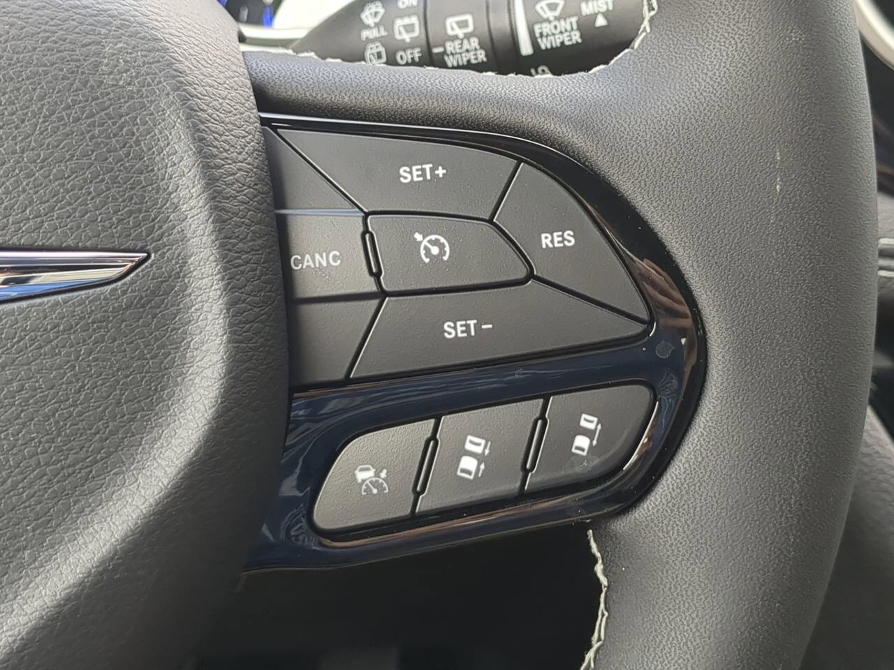 2026 Chrysler Pacifica Select Appleton WI