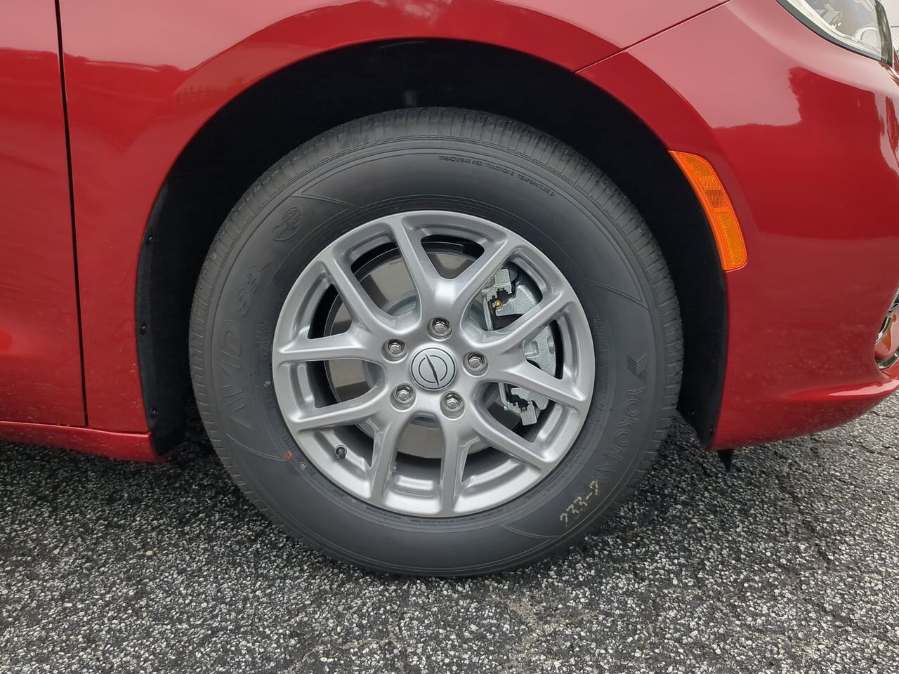 2026 Chrysler Pacifica Select Appleton WI