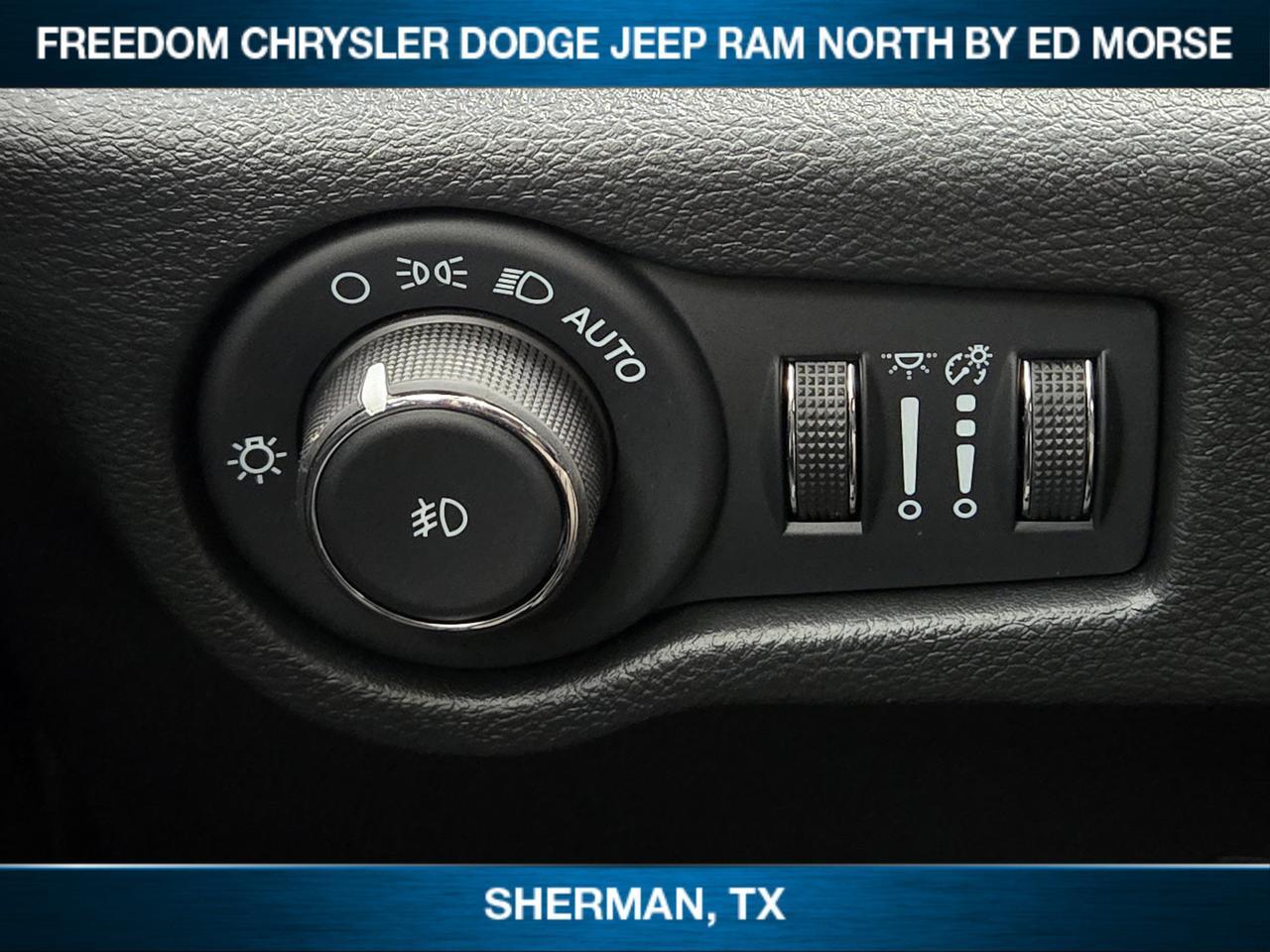 2026 Chrysler Pacifica Select Sherman TX