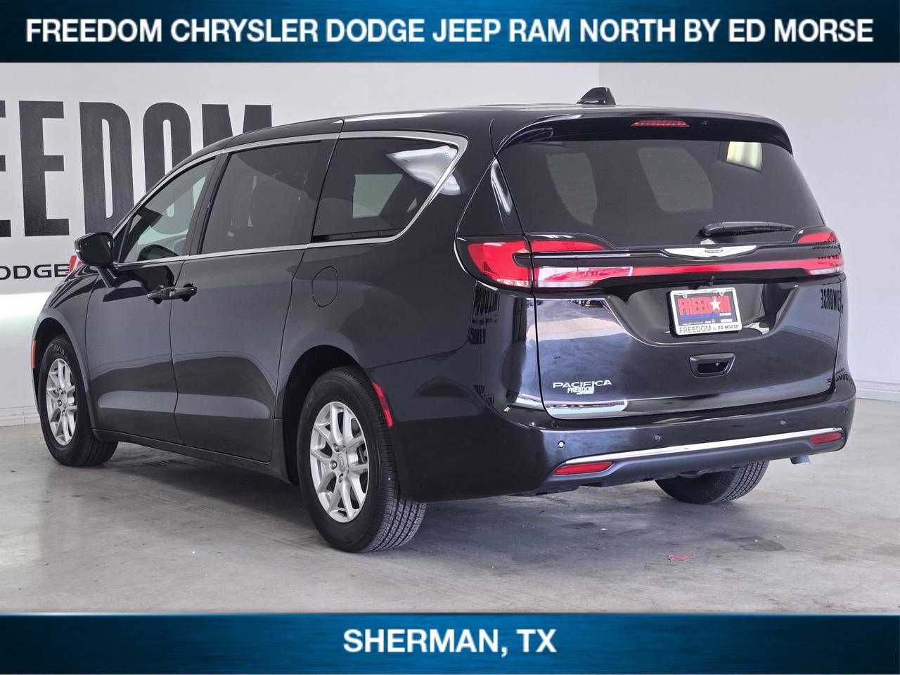 2026 Chrysler Pacifica Select Sherman TX