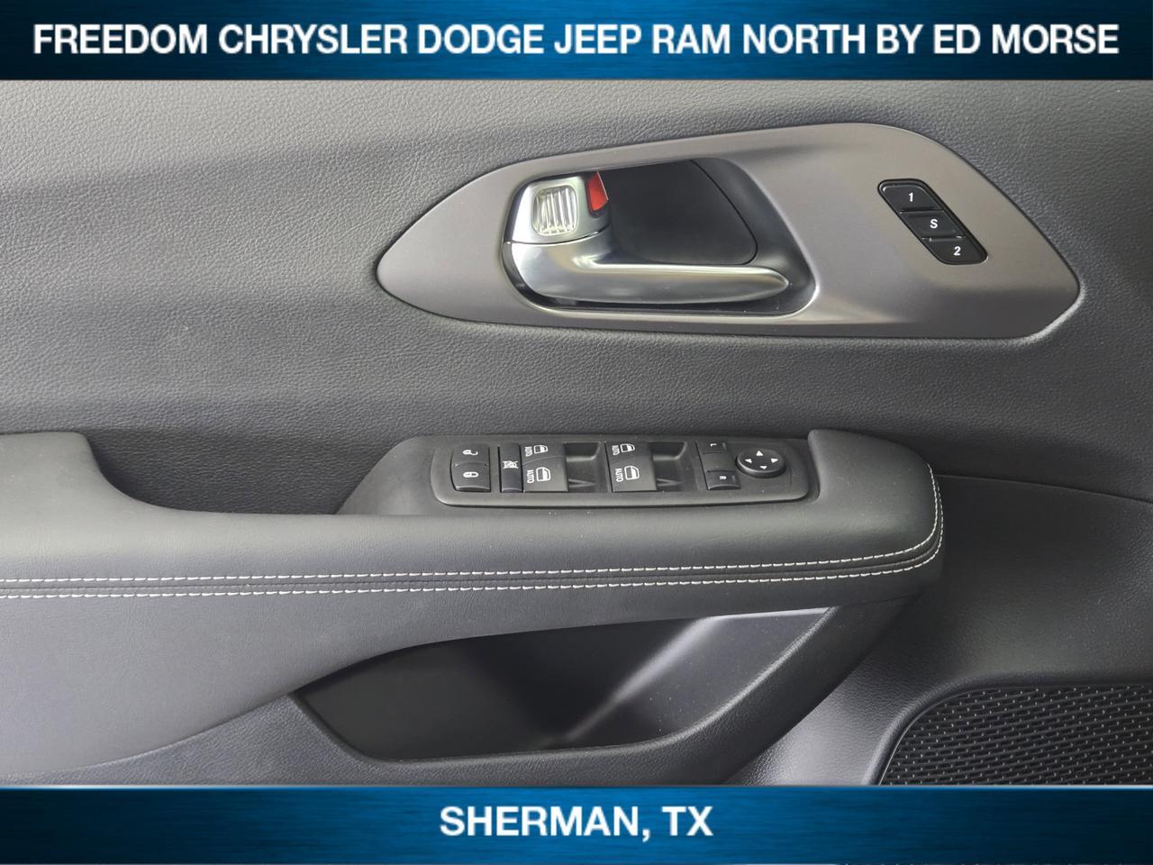 2026 Chrysler Pacifica Select Sherman TX