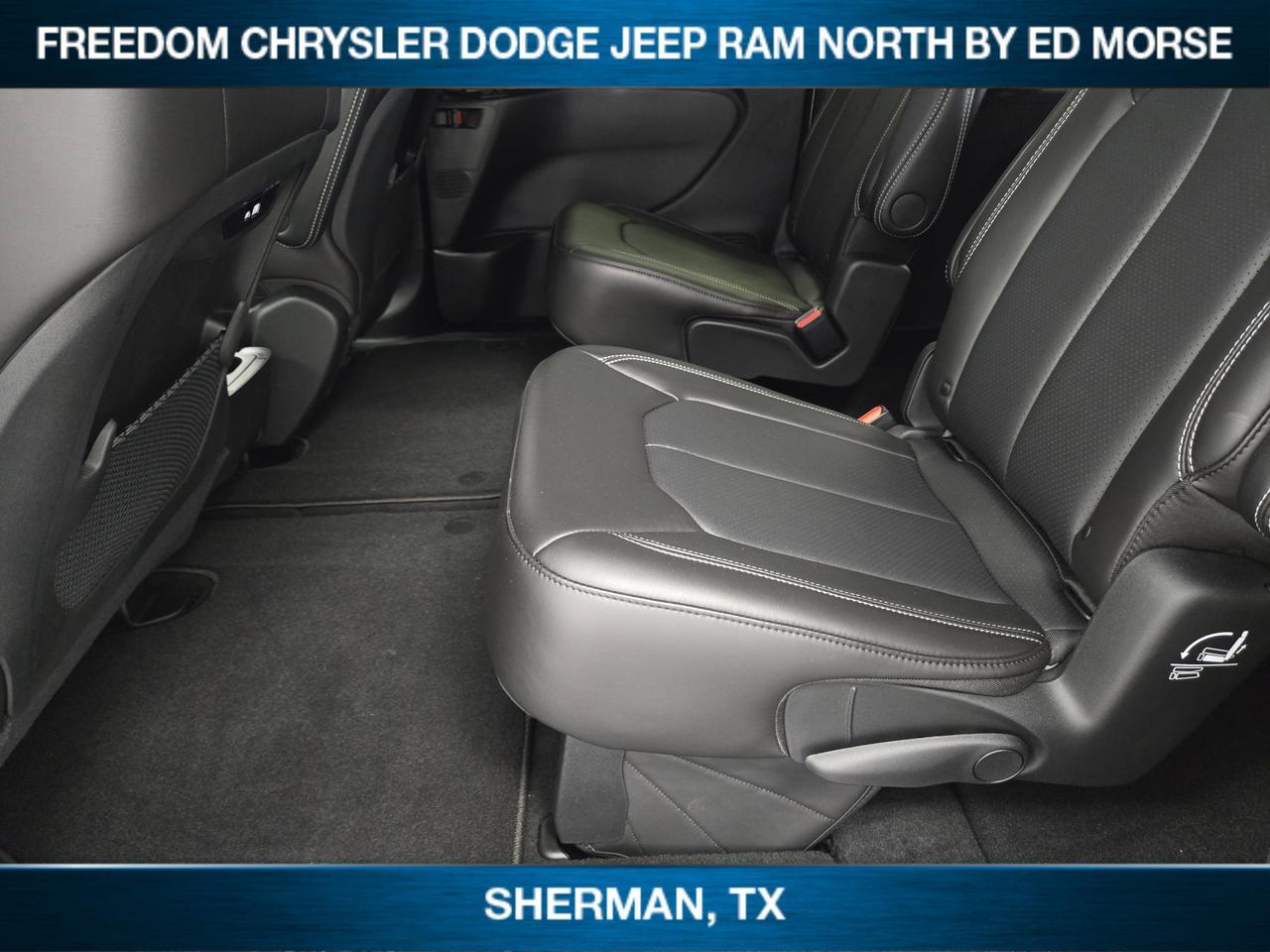 2026 Chrysler Pacifica Select Sherman TX